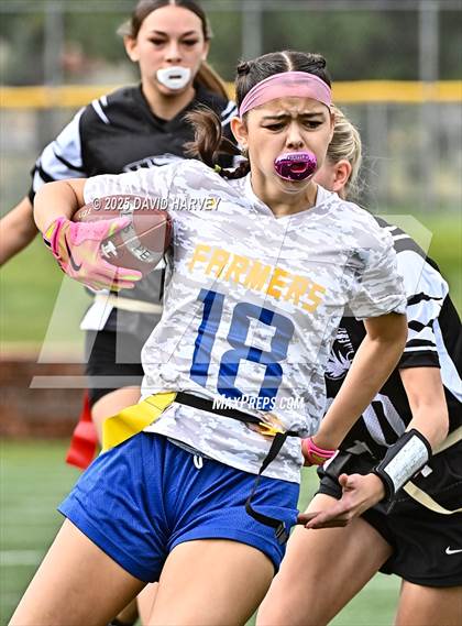 Thumbnail 3 in Lakewood vs Wheatridge photogallery.