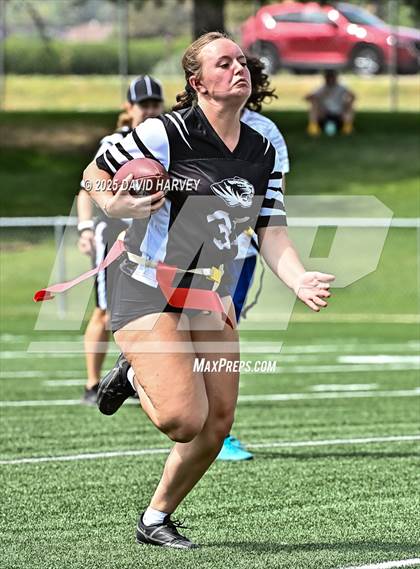 Thumbnail 3 in Lakewood vs Wheatridge photogallery.