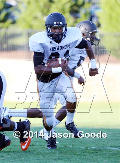Thumbnail 2 in Hillsboro @ Ensworth (Scrimmage) photogallery.