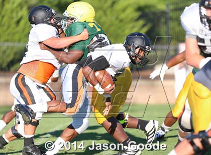 Thumbnail 2 in Hillsboro @ Ensworth (Scrimmage) photogallery.