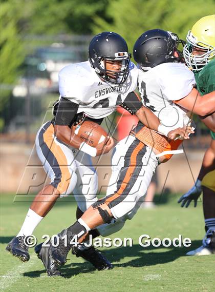 Thumbnail 1 in Hillsboro @ Ensworth (Scrimmage) photogallery.