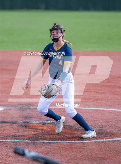 Thumbnail 2 in Liberty Hill vs. Stony Point (Liberty Hill Round Robin) photogallery.