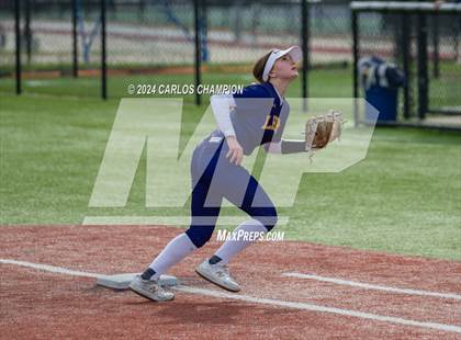 Thumbnail 3 in Liberty Hill vs. Stony Point (Liberty Hill Round Robin) photogallery.