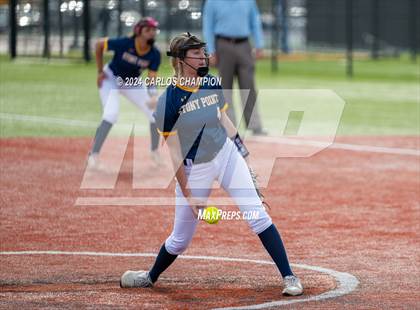 Thumbnail 1 in Liberty Hill vs. Stony Point (Liberty Hill Round Robin) photogallery.