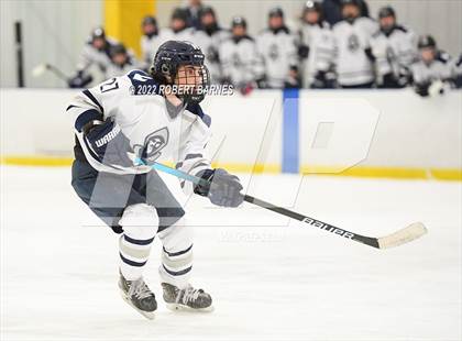 Thumbnail 3 in Gloucester Catholic @ St. Augustine Prep photogallery.