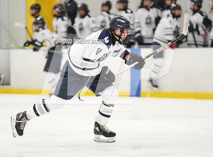 Thumbnail 3 in Gloucester Catholic @ St. Augustine Prep photogallery.