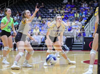 Thumbnail 3 in Veribest vs. Blum (UIL Volleyball 1A Semifinals) photogallery.