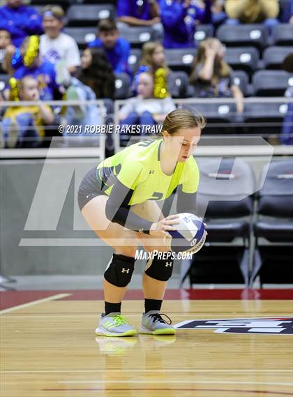 Thumbnail 1 in Veribest vs. Blum (UIL Volleyball 1A Semifinals) photogallery.