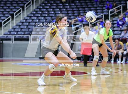 Thumbnail 3 in Veribest vs. Blum (UIL Volleyball 1A Semifinals) photogallery.