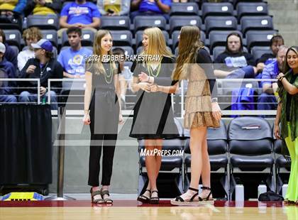 Thumbnail 3 in Veribest vs. Blum (UIL Volleyball 1A Semifinals) photogallery.