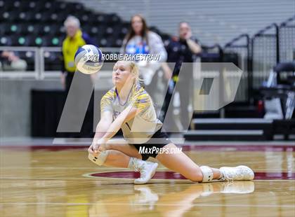 Thumbnail 3 in Veribest vs. Blum (UIL Volleyball 1A Semifinals) photogallery.