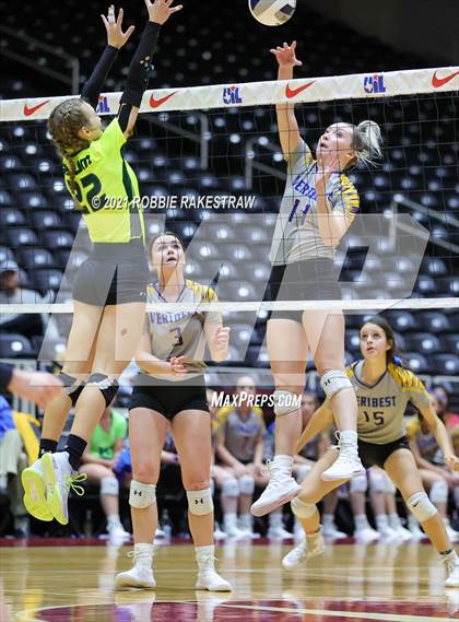 Thumbnail 1 in Veribest vs. Blum (UIL Volleyball 1A Semifinals) photogallery.