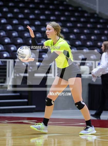 Thumbnail 3 in Veribest vs. Blum (UIL Volleyball 1A Semifinals) photogallery.