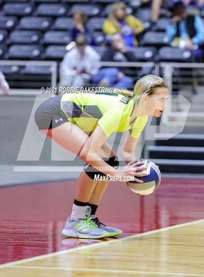Thumbnail 2 in Veribest vs. Blum (UIL Volleyball 1A Semifinals) photogallery.