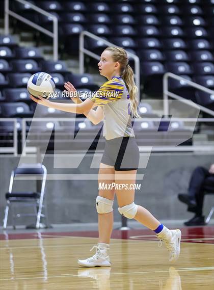 Thumbnail 1 in Veribest vs. Blum (UIL Volleyball 1A Semifinals) photogallery.