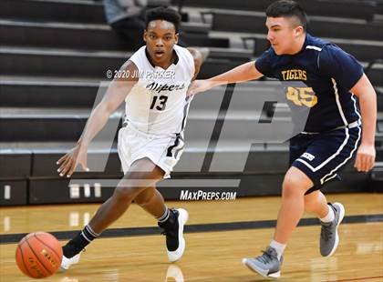 Thumbnail 1 in Stony Point @ Vandegrift photogallery.