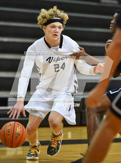 Thumbnail 1 in Stony Point @ Vandegrift photogallery.