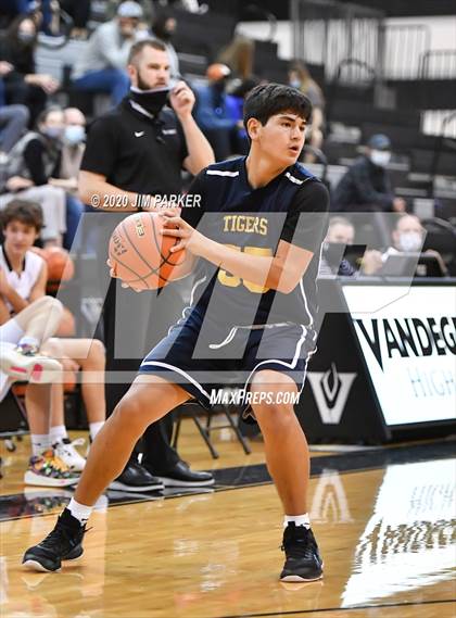 Thumbnail 1 in Stony Point @ Vandegrift photogallery.