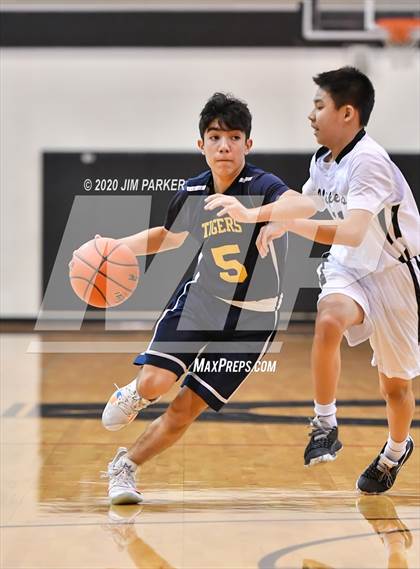 Thumbnail 2 in Stony Point @ Vandegrift photogallery.