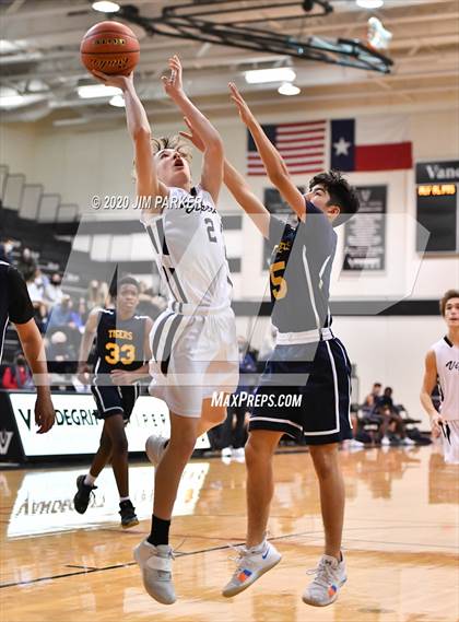Thumbnail 2 in Stony Point @ Vandegrift photogallery.