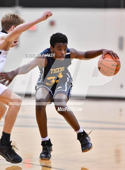 Thumbnail 1 in Stony Point @ Vandegrift photogallery.
