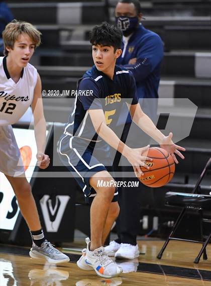 Thumbnail 2 in Stony Point @ Vandegrift photogallery.