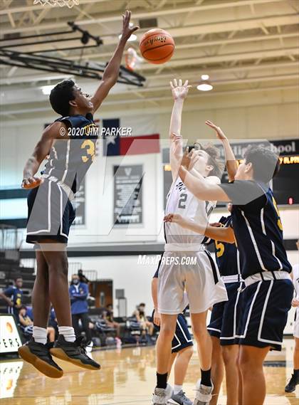 Thumbnail 3 in Stony Point @ Vandegrift photogallery.