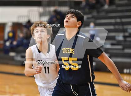 Thumbnail 1 in Stony Point @ Vandegrift photogallery.