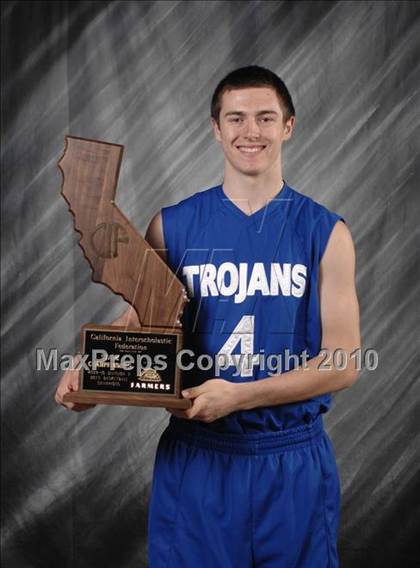 Thumbnail 2 in Branson vs. Lutheran (CIF State D5 Award Photos) photogallery.