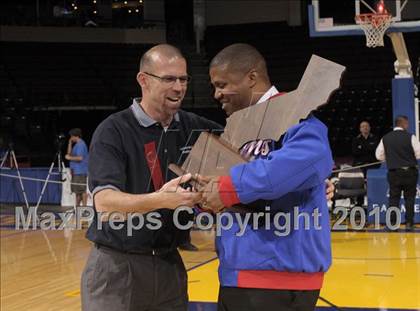Thumbnail 2 in Branson vs. Lutheran (CIF State D5 Award Photos) photogallery.