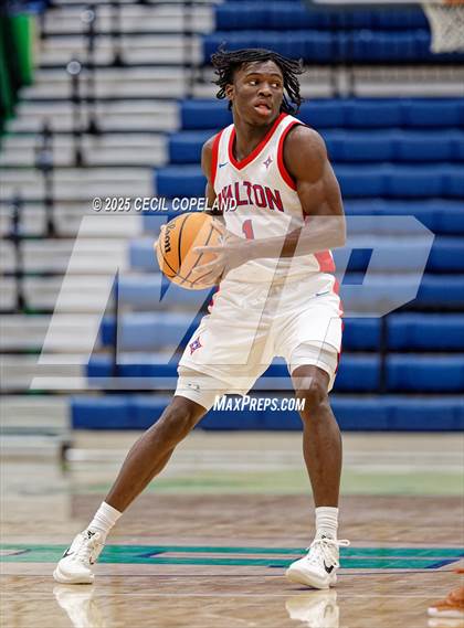 Thumbnail 1 in Cass vs. Walton (Hoya Hoopsgiving) photogallery.