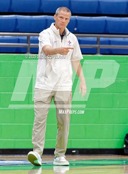 Thumbnail 3 in Cass vs. Walton (Hoya Hoopsgiving) photogallery.