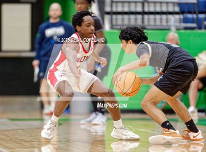 Thumbnail 1 in Cass vs. Walton (Hoya Hoopsgiving) photogallery.