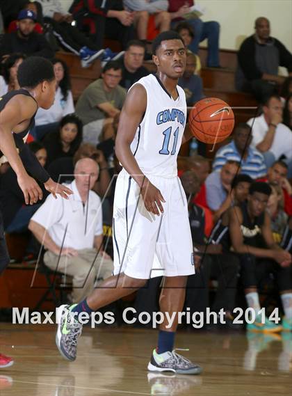 Thumbnail 2 in Compton vs. Bishop Montgomery (Fairfax State Preview) photogallery.