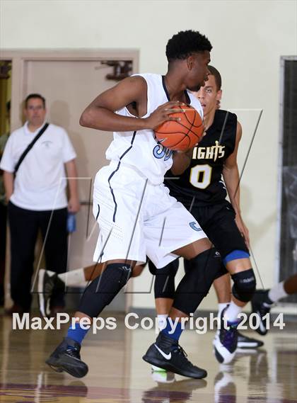 Thumbnail 1 in Compton vs. Bishop Montgomery (Fairfax State Preview) photogallery.