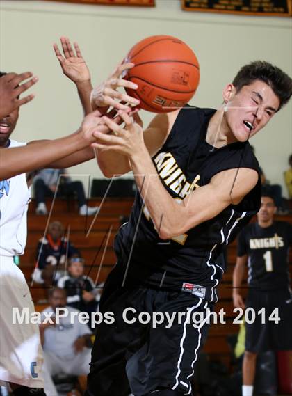 Thumbnail 1 in Compton vs. Bishop Montgomery (Fairfax State Preview) photogallery.