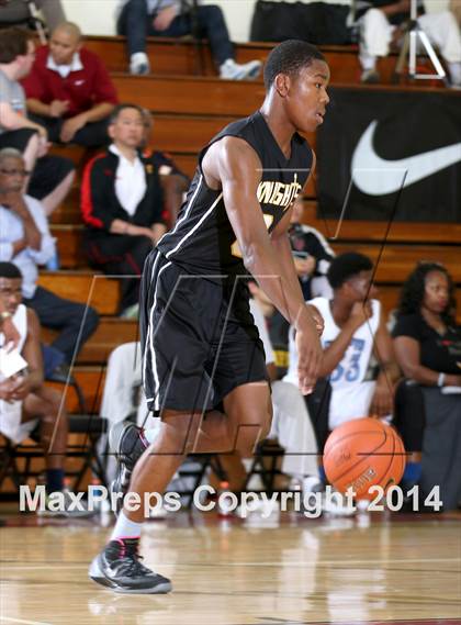 Thumbnail 1 in Compton vs. Bishop Montgomery (Fairfax State Preview) photogallery.