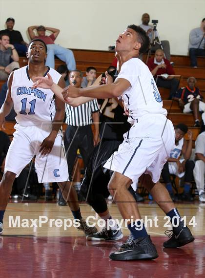 Thumbnail 3 in Compton vs. Bishop Montgomery (Fairfax State Preview) photogallery.
