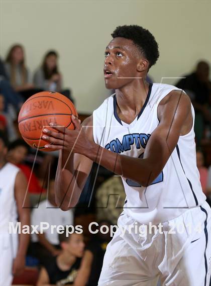 Thumbnail 1 in Compton vs. Bishop Montgomery (Fairfax State Preview) photogallery.