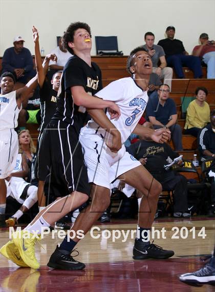 Thumbnail 1 in Compton vs. Bishop Montgomery (Fairfax State Preview) photogallery.
