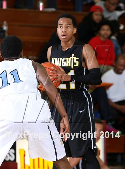 Thumbnail 3 in Compton vs. Bishop Montgomery (Fairfax State Preview) photogallery.