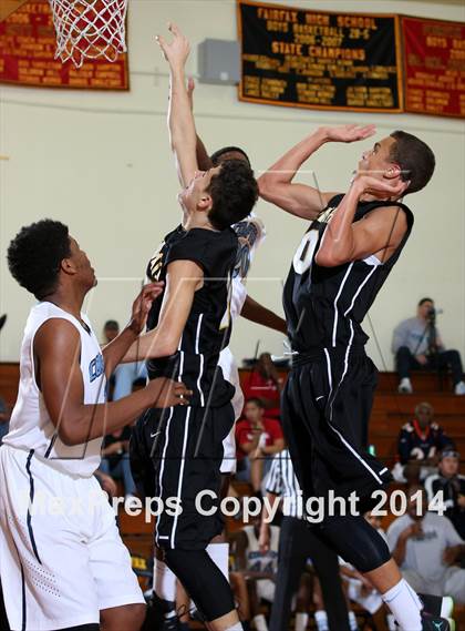 Thumbnail 2 in Compton vs. Bishop Montgomery (Fairfax State Preview) photogallery.