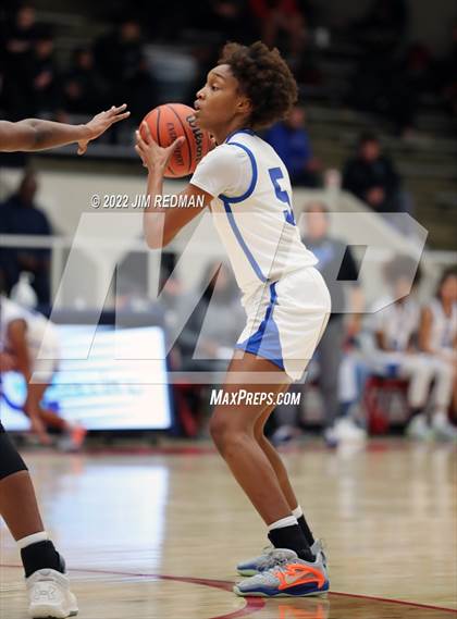 Thumbnail 2 in Lake Creek vs  Cypress Creek (McDonald's Texas Invitational) photogallery.