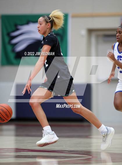Thumbnail 2 in Lake Creek vs  Cypress Creek (McDonald's Texas Invitational) photogallery.