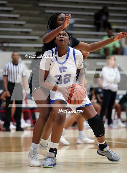 Thumbnail 3 in Lake Creek vs  Cypress Creek (McDonald's Texas Invitational) photogallery.