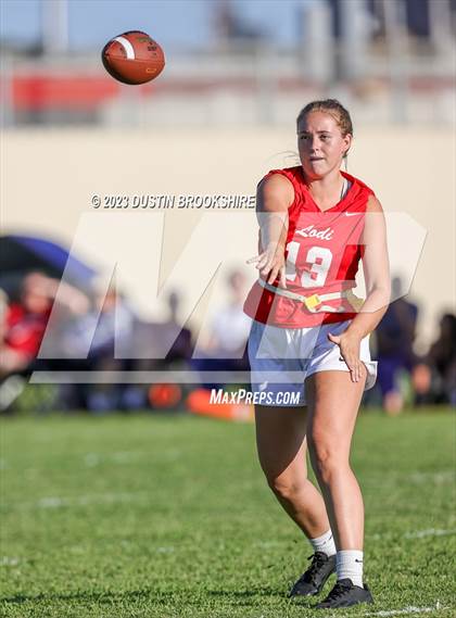 Thumbnail 2 in Escalon @ Lodi photogallery.