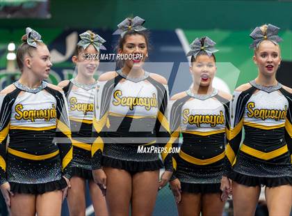 Thumbnail 1 in Sequoyah (Creekview Classic) photogallery.