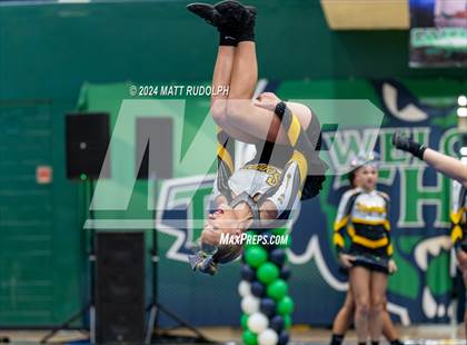 Thumbnail 3 in Sequoyah (Creekview Classic) photogallery.