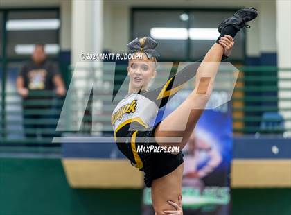 Thumbnail 2 in Sequoyah (Creekview Classic) photogallery.