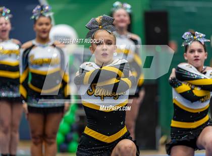 Thumbnail 3 in Sequoyah (Creekview Classic) photogallery.